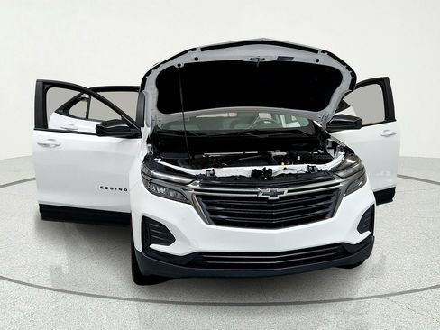 Used 2023 Chevrolet Equinox RS FWD image 15