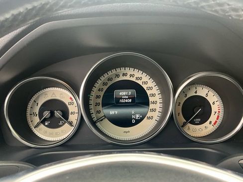 Used 2014 Mercedes-Benz E 350 4MATIC Sedan image 10