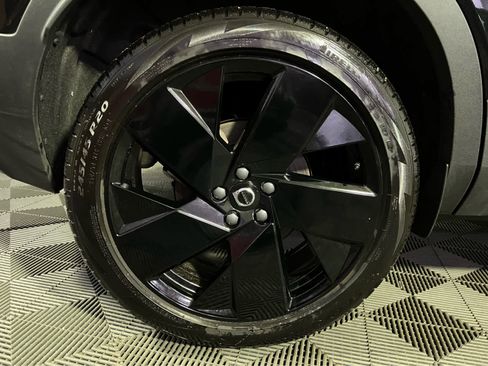 Used 2026 Volvo XC40 B5 Ultra w/ Protection Package Premier image 9