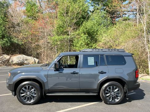 Used 2026 Toyota Land Cruiser w/ Premium Package AWD/4WD image 2