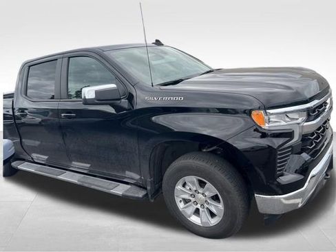 Used 2024 Chevrolet Silverado 1500 LT w/ Protection Package AWD/4WD image 7