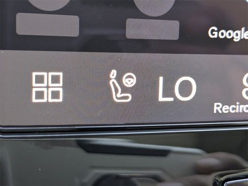 New 2026 Volvo XC40 B5 Plus w/ Protection Package Premier image 26