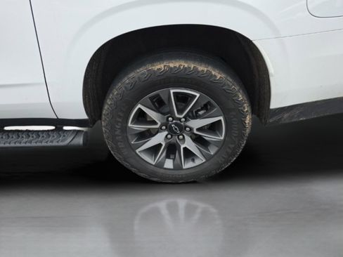 Used 2024 Chevrolet Suburban Z71 AWD/4WD image 47