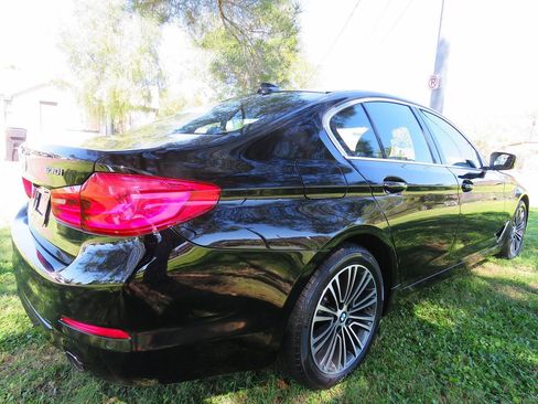 Used 2020 BMW 530i w/ Convenience Package image 8