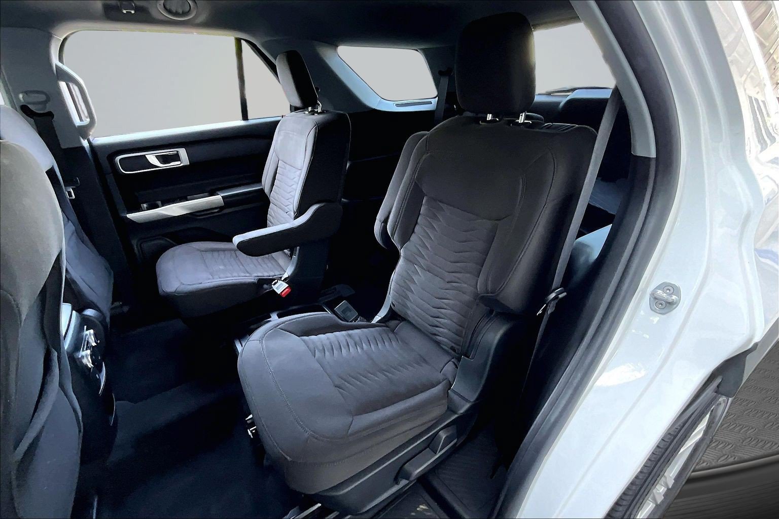 Used 2021 Ford Explorer XLT RWD image 20