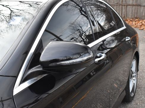 Used 2019 Mercedes-Benz E 300 image 15