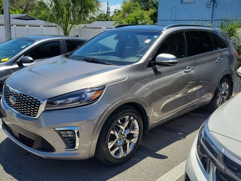 Used 2019 Kia Sorento SX FWD image 1