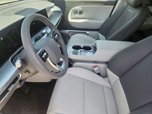 New 2026 Hyundai Ioniq 9 Limited AWD/4WD image 13