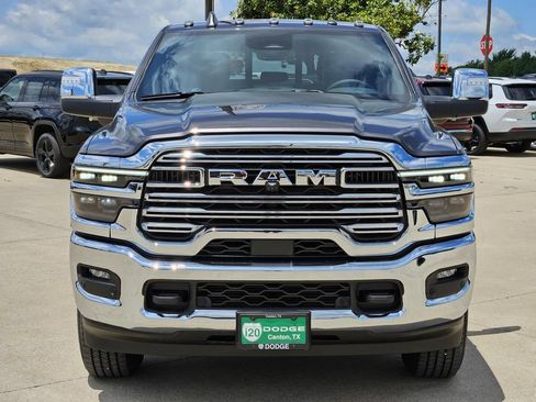Used 2025 RAM 2500 Laramie AWD/4WD image 3