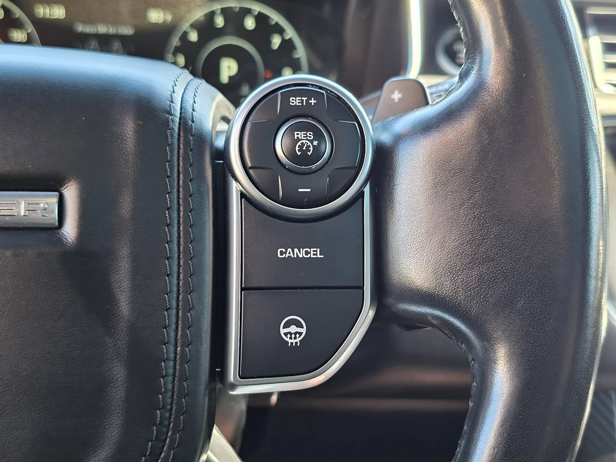 Used 2017 Land Rover Range Rover HSE AWD/4WD image 35