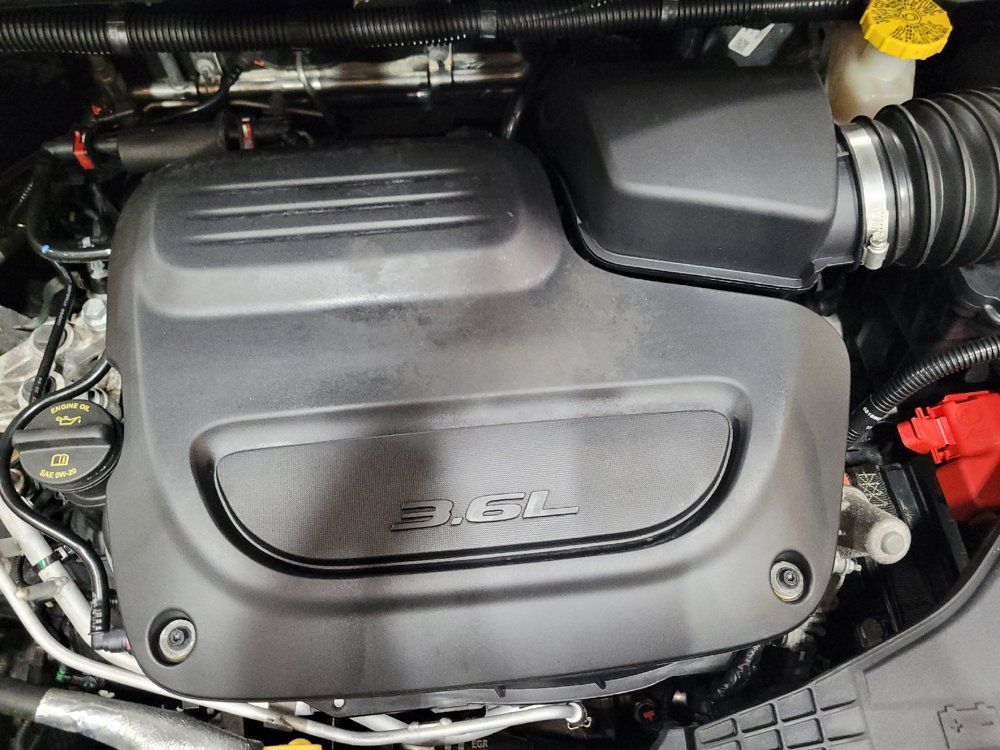 Used 2023 Chrysler Voyager LX FWD image 30