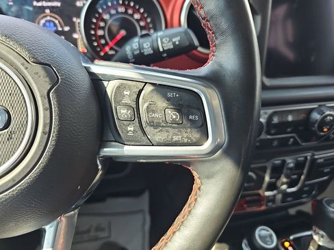 Used 2021 Jeep Wrangler Unlimited Rubicon w/ Xtreme Recon 35" Tire Package image 23