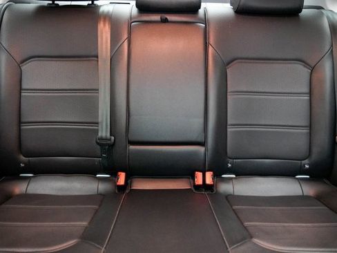 Used 2021 Volkswagen Passat 2.0T SE image 25