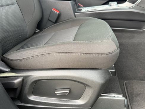 Used 2024 Ford Explorer XLT image 43