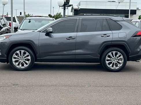 Used 2019 Toyota RAV4 XLE Premium w/ Advanced Technology Package AWD/4WD image 7