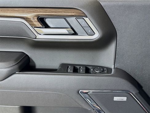 New 2025 Chevrolet Silverado 1500 LT Trail Boss w/ Convenience Package II image 16