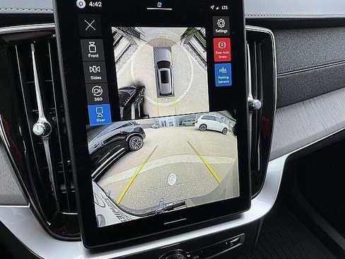 New 2026 Volvo XC90 T8 Ultra w/ Lounge Package AWD/4WD image 21
