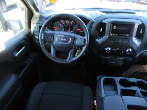 Used 2023 GMC Sierra 3500 Pro w/ Convenience Package image 13