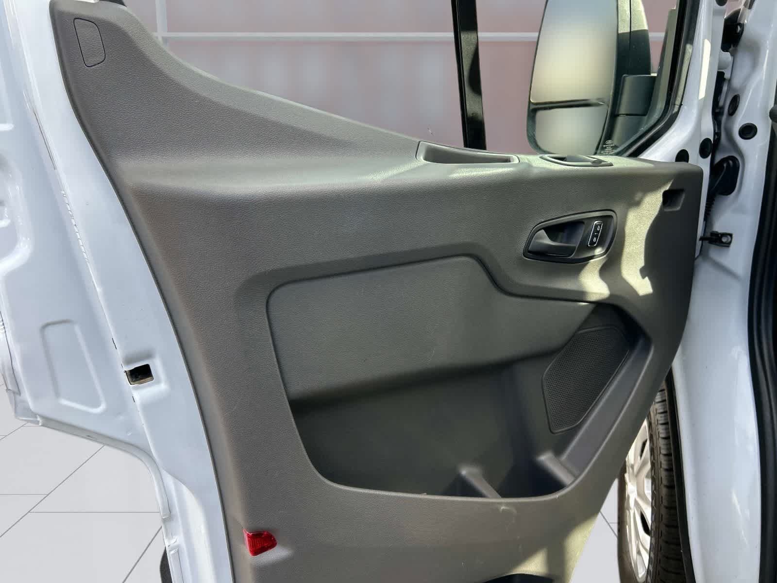 Used 2024 Ford Transit 350 XLT RWD image 19