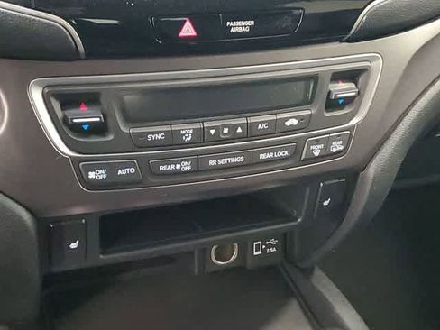 Used 2022 Honda Pilot EX-L image 32