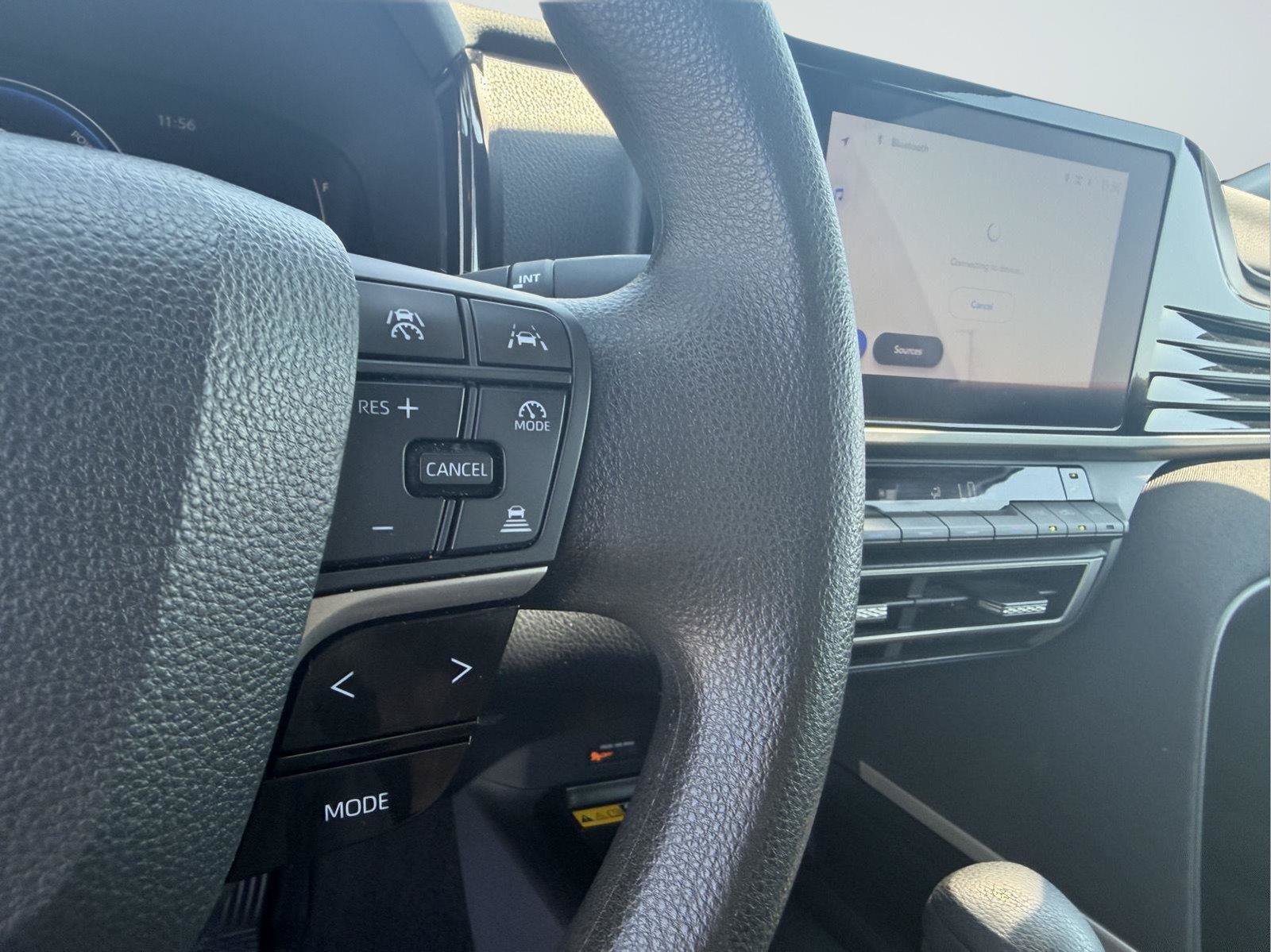 Used 2025 Toyota Camry LE FWD image 22