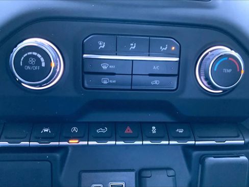 Used 2024 Chevrolet Silverado 1500 Custom image 28