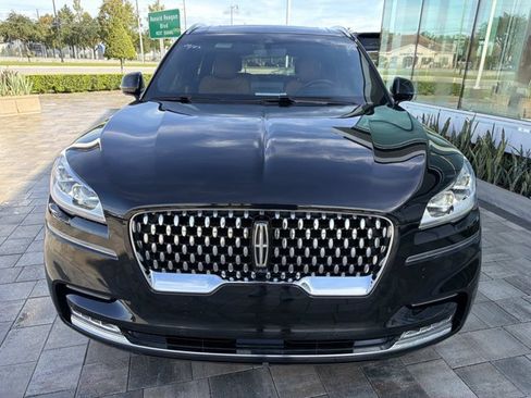 Used 2023 Lincoln Aviator Black Label AWD/4WD image 7