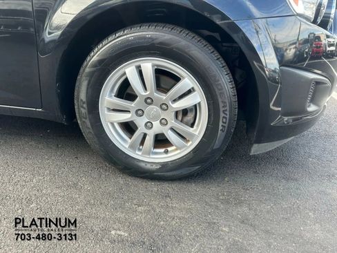 Used 2013 Chevrolet Sonic LT image 21