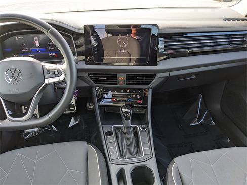 Certified 2025 Volkswagen Jetta Sport image 15