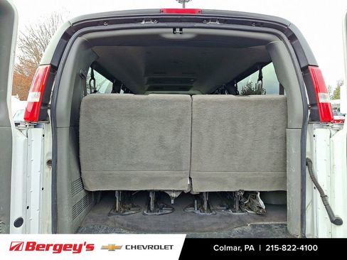 Certified 2020 Chevrolet Express 3500 LT w/ LT Preferred Equipment Group image 31