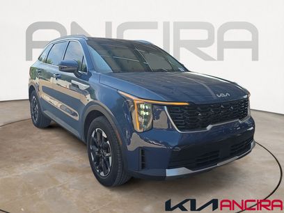 Certified 2025 Kia Sorento S w/ Panoramic Sunroof Package