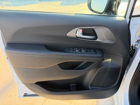 New 2026 Chrysler Voyager LX FWD image 14