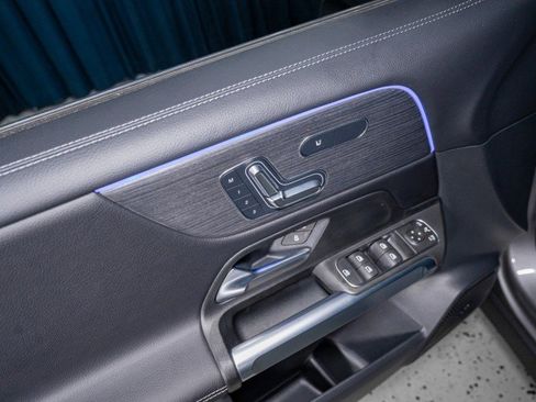New 2026 Mercedes-Benz GLB 250 4MATIC image 11