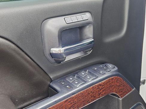 Used 2017 GMC Sierra 2500 SLT AWD/4WD image 11