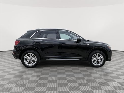 Used 2025 Audi Q3 2.0T Premium w/ Convenience Package AWD/4WD image 6