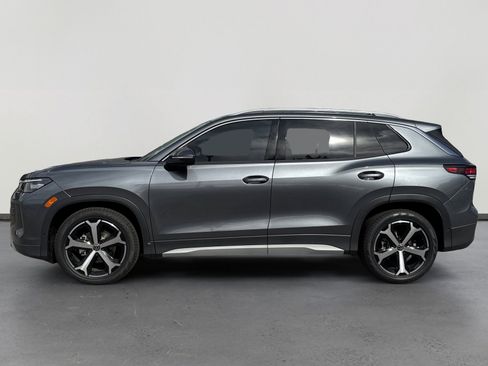 New 2026 Volkswagen Tiguan SE FWD image 3