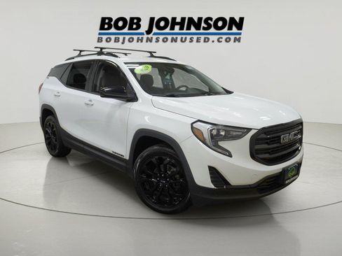 Certified 2020 GMC Terrain SLE w/ Driver Convenience Package AWD/4WD image 1