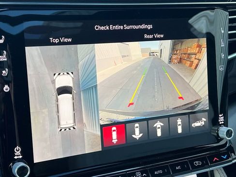 New 2026 Jeep Grand Wagoneer Summit w/ Premium Group III image 21