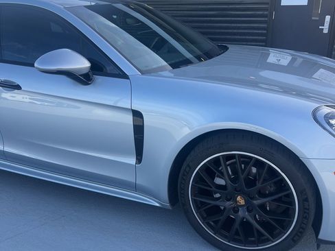 Certified 2023 Porsche Panamera image 20