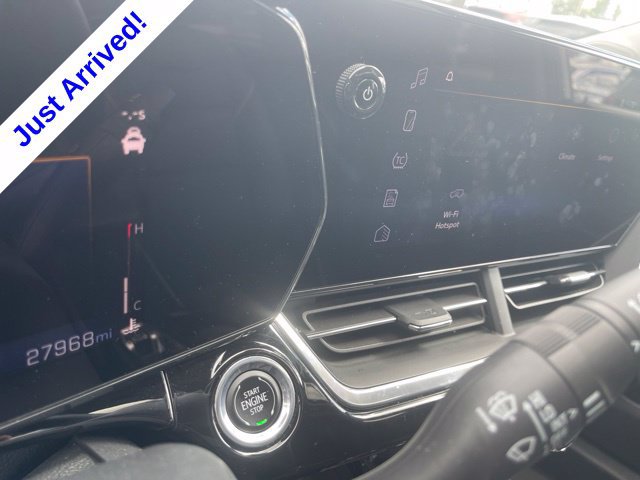 Used 2024 Chevrolet Trax ACTIV w/ Sunroof Package FWD image 13