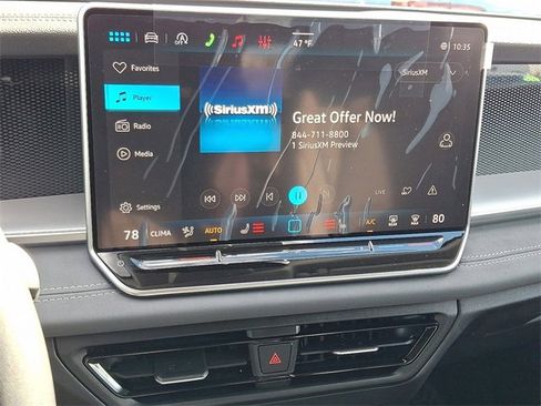 New 2026 Volkswagen Tiguan SE image 8