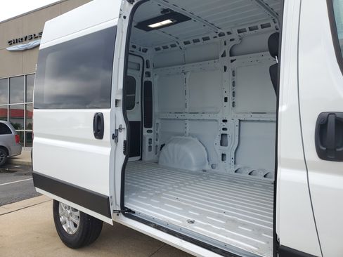 Used 2025 RAM ProMaster 1500 w/ Quick Order Package 22H SLT+ image 23