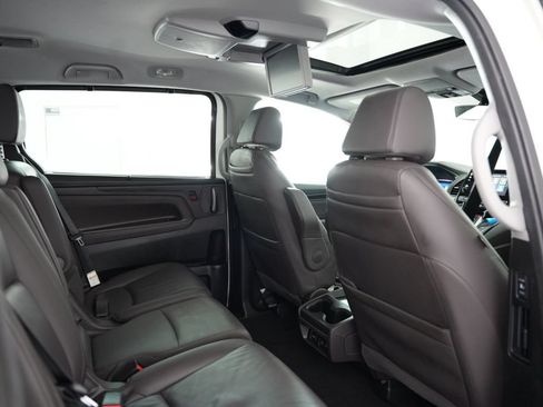 Used 2018 Honda Odyssey Elite image 41