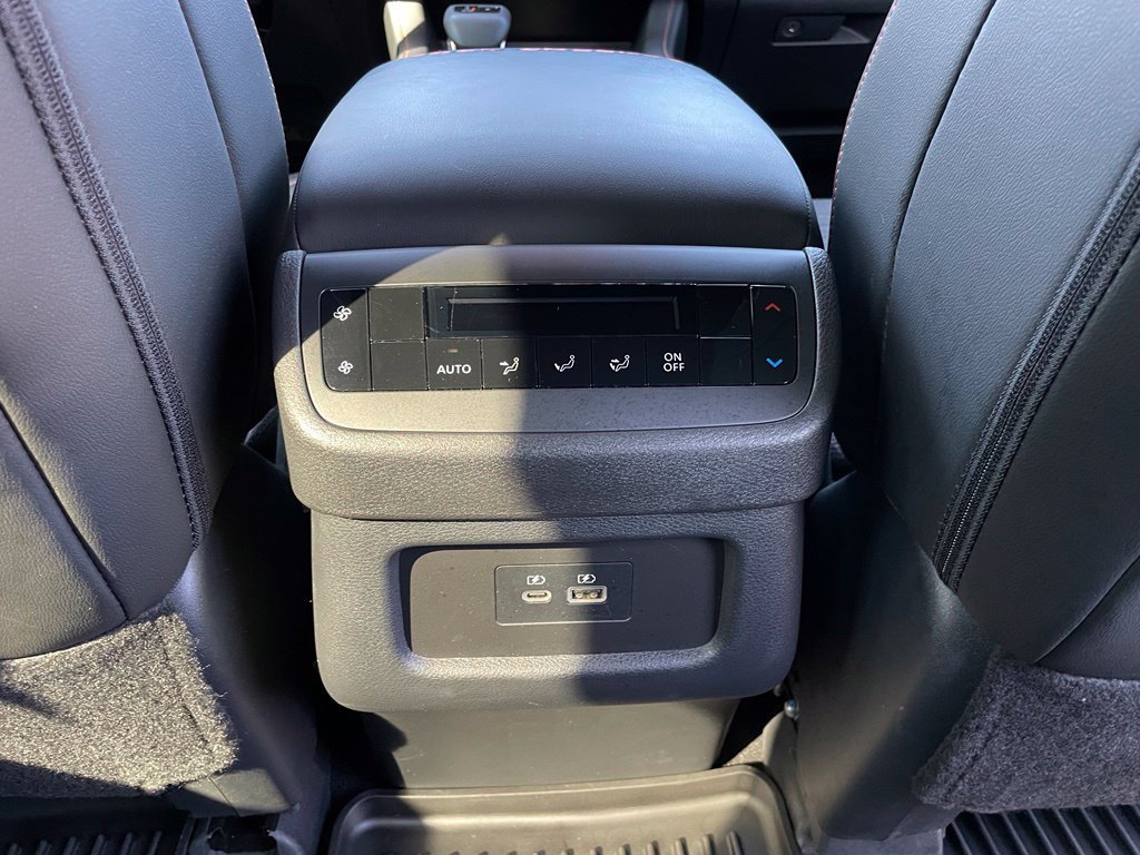 Used 2025 Nissan Pathfinder Rock Creek AWD/4WD image 37