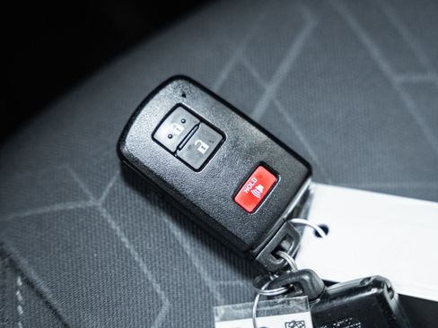 Used 2019 Toyota Tacoma TRD Sport image 49