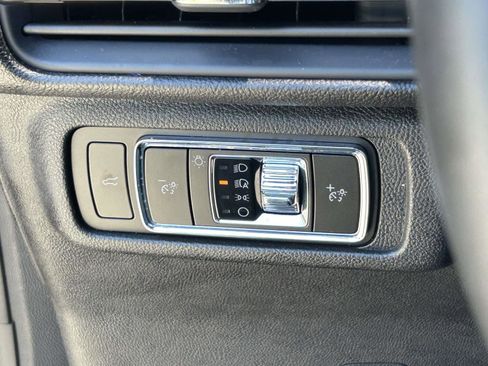 Certified 2024 Lincoln Corsair AWD w/ Equipment Group 101A image 32