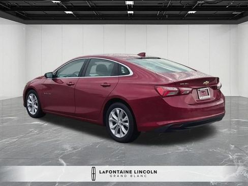 Used 2019 Chevrolet Malibu LT w/ Driver Confidence Package II FWD image 3