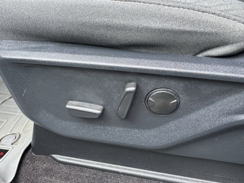 Used 2022 Ford F150 XLT w/ Equipment Group 302A High image 11