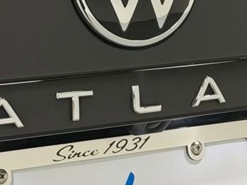 Used 2023 Volkswagen Atlas Cross Sport SEL R-Line image 8