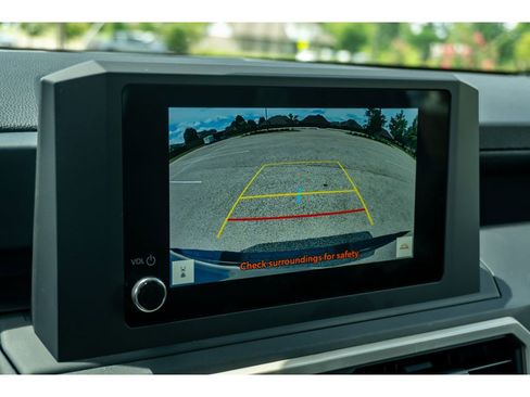 Used 2025 Toyota Tacoma SR AWD/4WD image 22